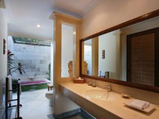 Kecapi By Ini Vie Hospitality Seminyak (Bali)
